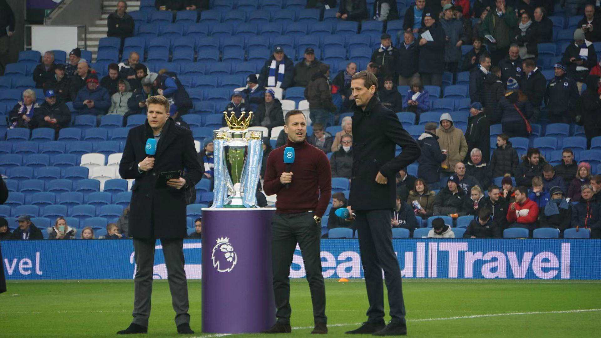 缺乏社交可 缺乏社交可